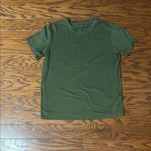 ⭐️SHEIN Green Crew Neck Short Sleeve Tee